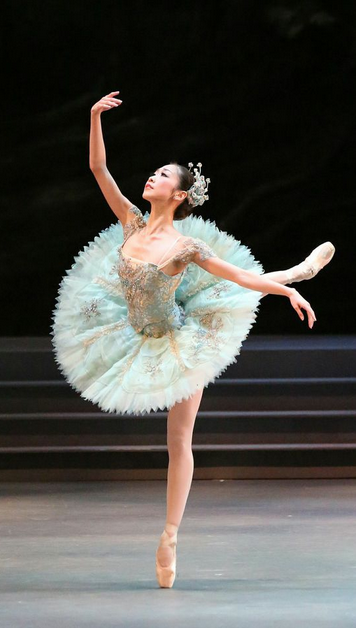 Principal Artist Chihiro Uchida in Sleeping Beauty - PhotoCredit-Nicolethen Studio