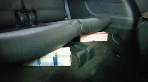 Two more boxes with birds hidden under rear passenger seats (Source : ICA).