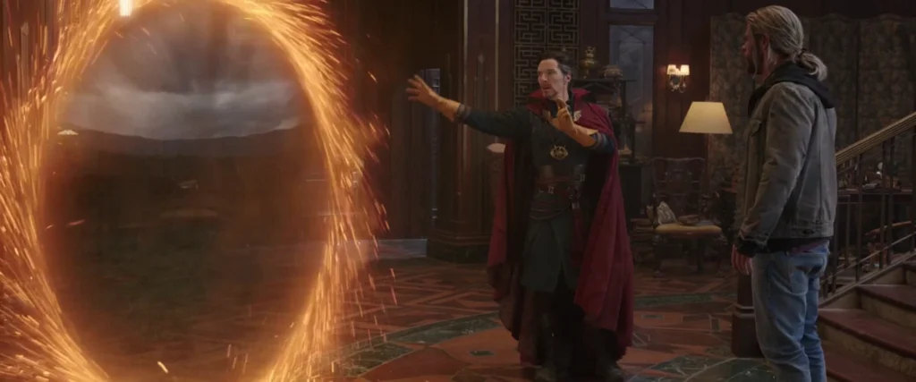 Dr Strange opening a portal for Thor in Ragnarok (Marvel/Disney)